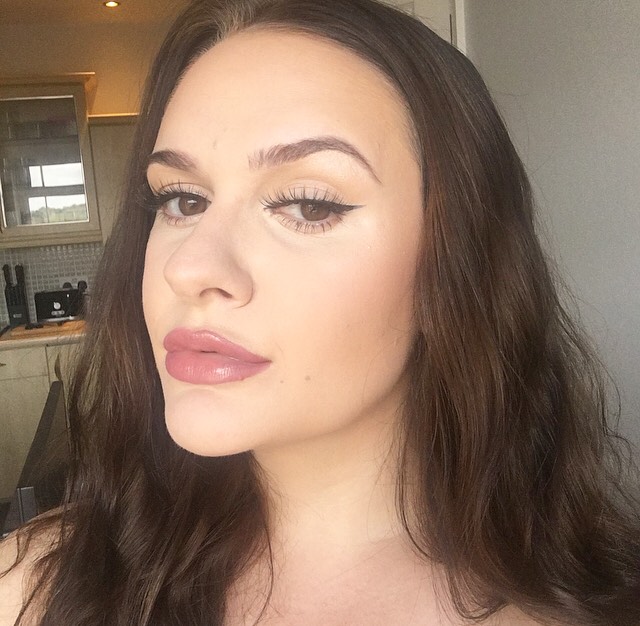 Current Easy Glam ‘Go To’ Makeup Look